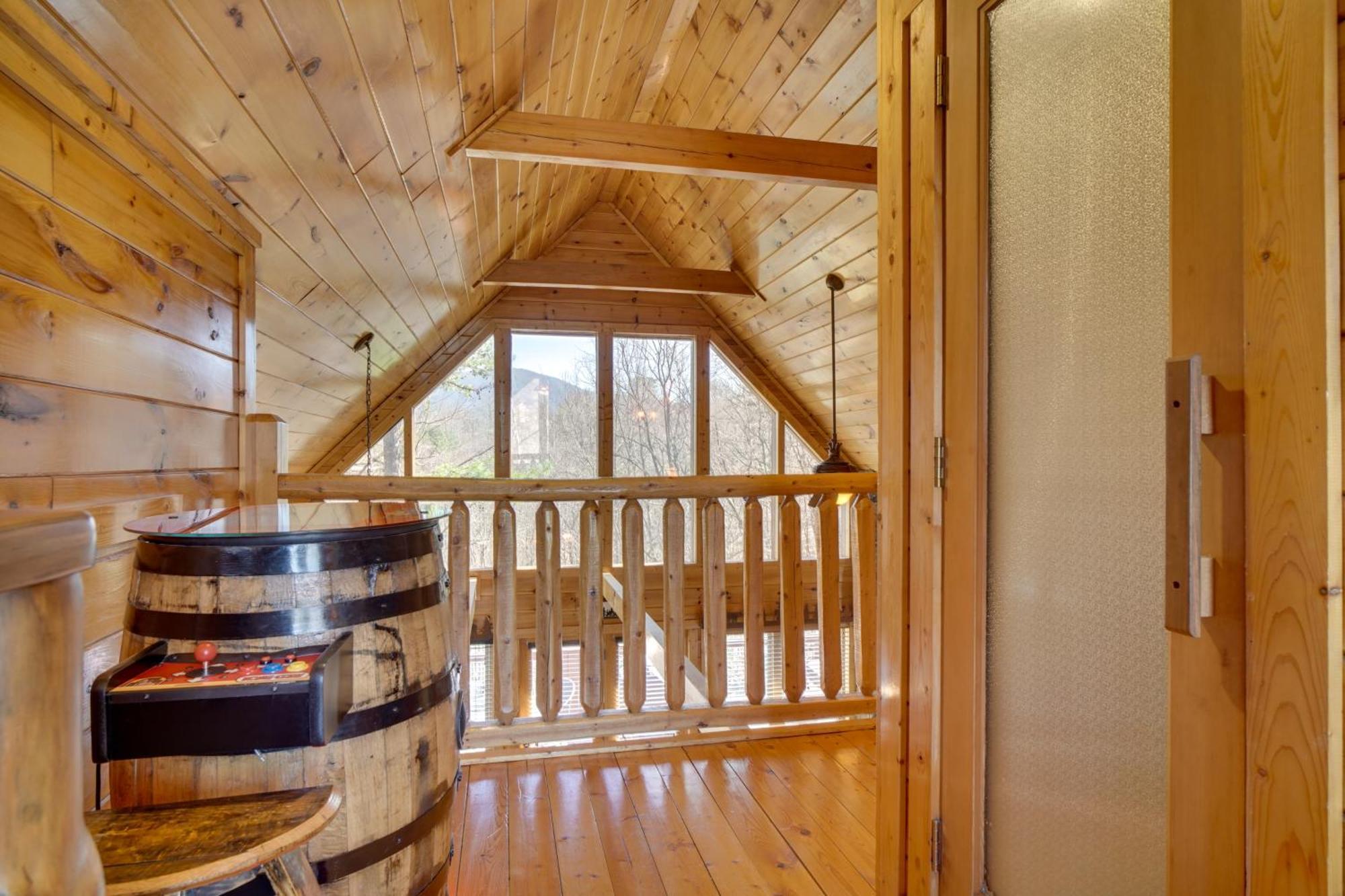 Hatcher Mtn Retreat Sevierville Cabin With Hot Tub! ภายนอก รูปภาพ